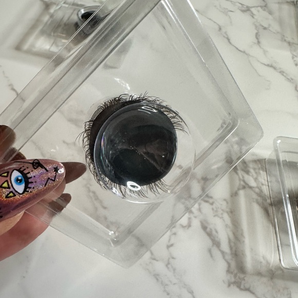 LASHIFY Other - Lashify Fluffy™ Gossamer® Lashes F10 - Chocolate